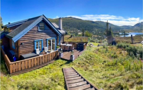 Beautiful home in Rjukan with Jacuzzi, WiFi and 4 Bedrooms